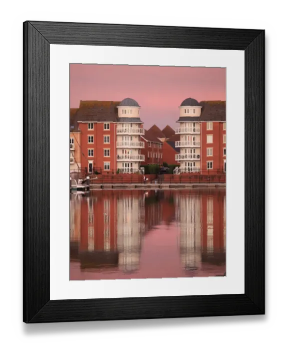 Framed Print : Eastbourne Sovereign Harbour at Sunset Framed Print : Eastbourne Sovereign Harbour at Sunset