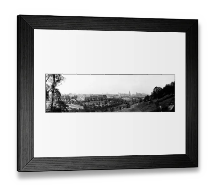 Framed Print : Edinburgh. 25th June 1928: Edinburgh, capital of Scotland