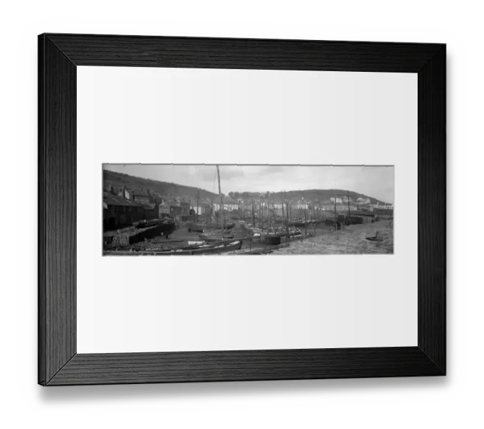 Framed Print : Fishing Harbour Framed Print : Fishing Harbour