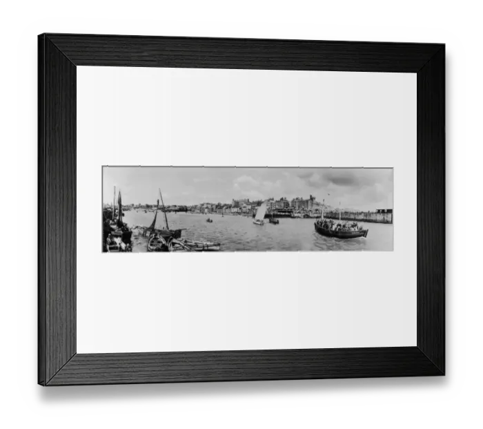 Framed Print : Bridlington Harbour Framed Print : Bridlington Harbour