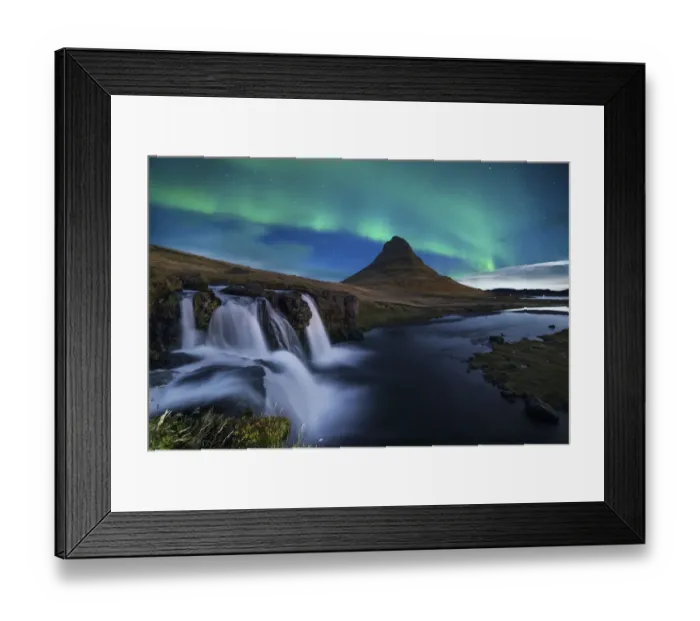 Framed Print : Northern Lights at Kirkjufell mountain, Iceland Framed Print : Northern Lights at Kirkjufell mountain, Iceland