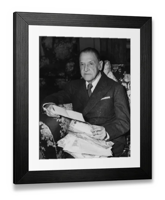 Framed Print : Somerset Maugham Framed Print : Somerset Maugham