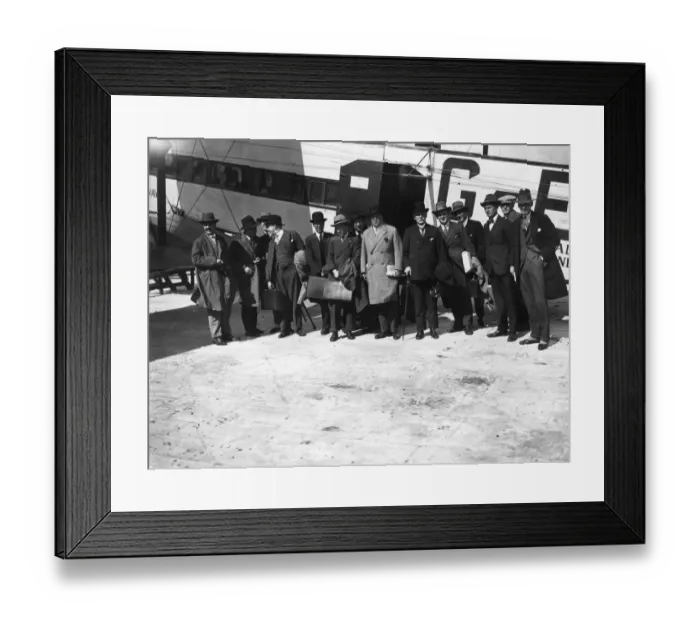 Framed Print : Transport Race