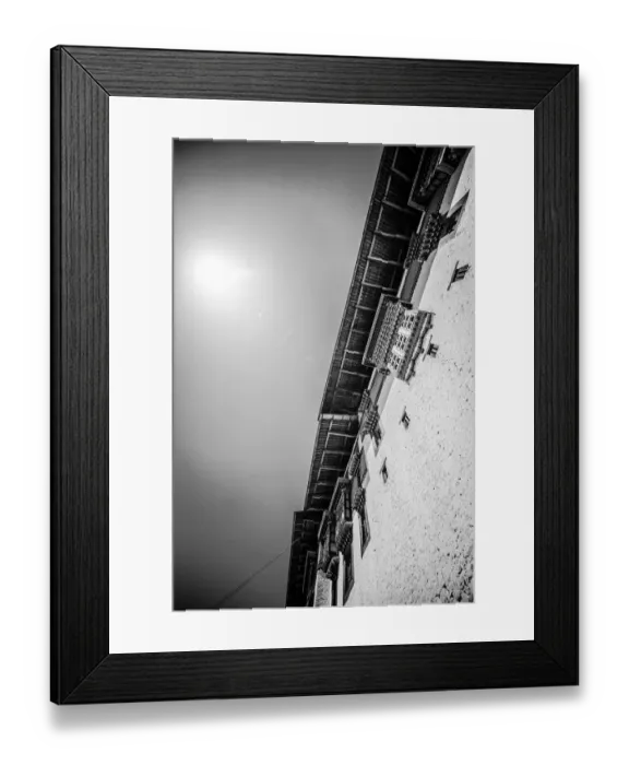 Framed Print : The imposing wall of Rinpung Dzong Framed Print : The imposing wall of Rinpung Dzong