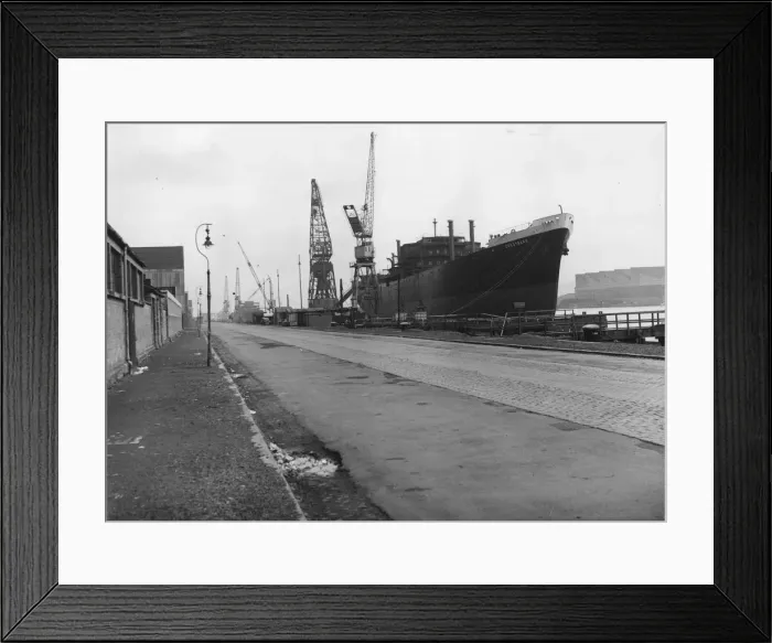 Framed Print : Empty Shipyard Framed Print : Empty Shipyard