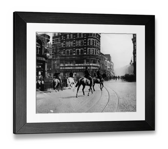 Framed Print : General Strike Mounted Police at the Elephant and Castle Framed Print : General Strike Mounted Police at the Elephant and Castle