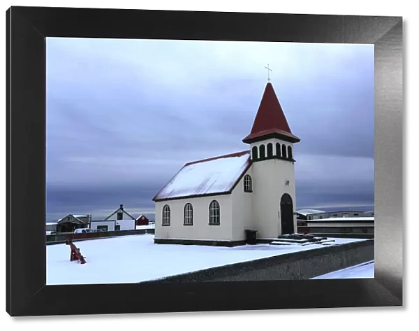 Winter snow, GrindavAik village church