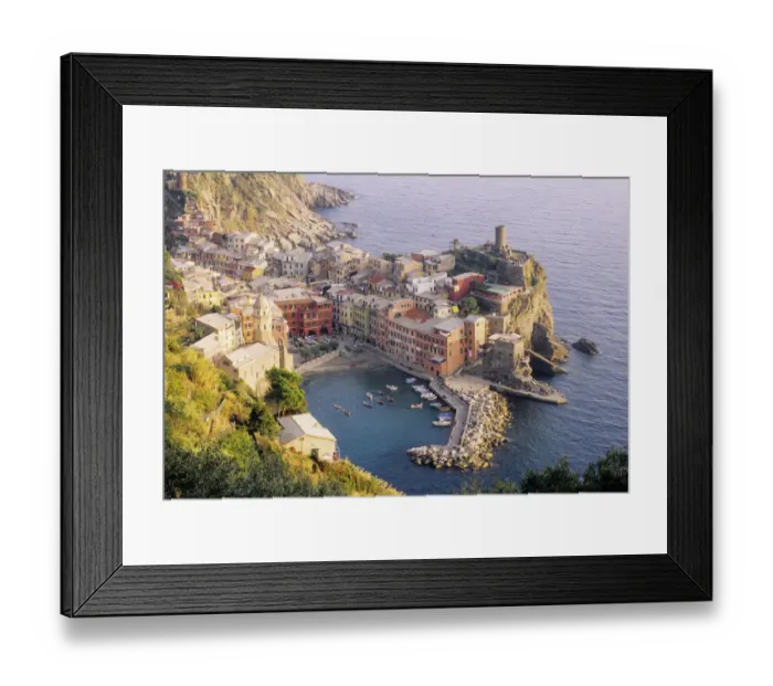 Framed Print : Cinque Terre, Vernazza Framed Print : Cinque Terre, Vernazza