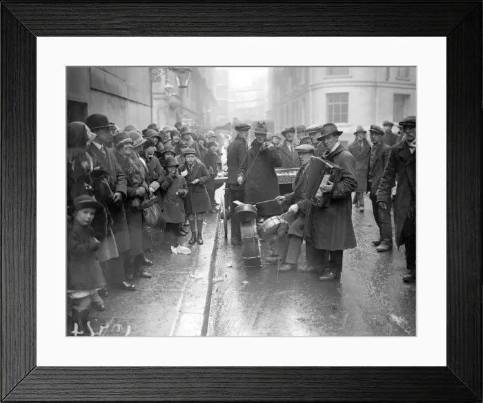 Framed Print : Queue Buskers Framed Print : Queue Buskers