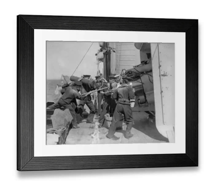 Framed Print : HMS Cardiff Framed Print : HMS Cardiff
