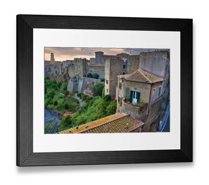 Framed Print : The Medieval Fortress Town of Pitigliano Framed Print : The Medieval Fortress Town of Pitigliano