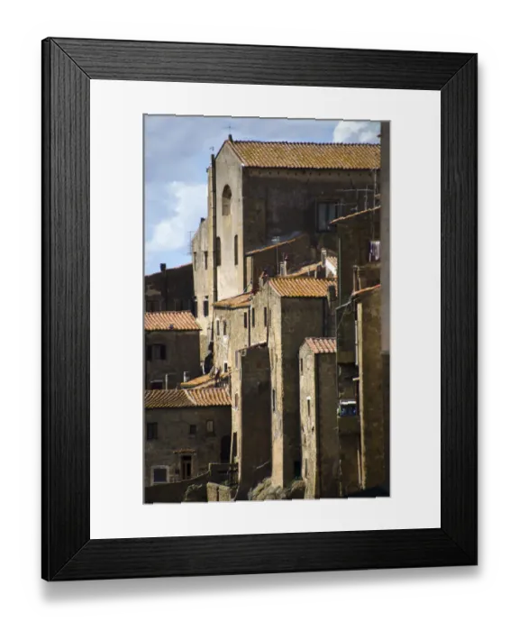 Framed Print : Spectacular Medieval Pitigliano in Italy