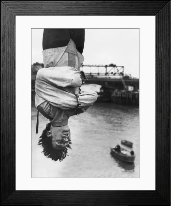 Framed Print : Escapologist Framed Print : Escapologist