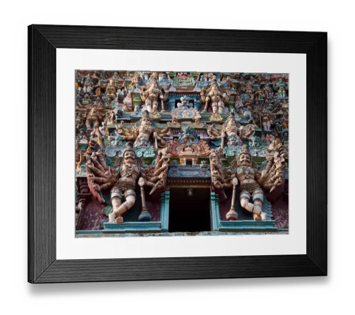 Framed Print : Sculptures on gopuram of Meenakshi Amman Temple in Madurai Framed Print : Sculptures on gopuram of Meenakshi Amman Temple in Madurai