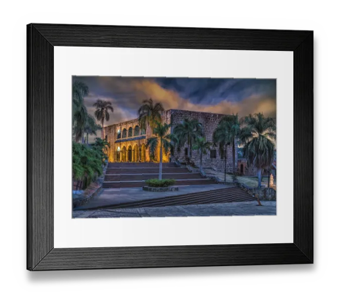 Framed Print : Museo Alcazar de Colon, Plaza Espana, Santo Domingo