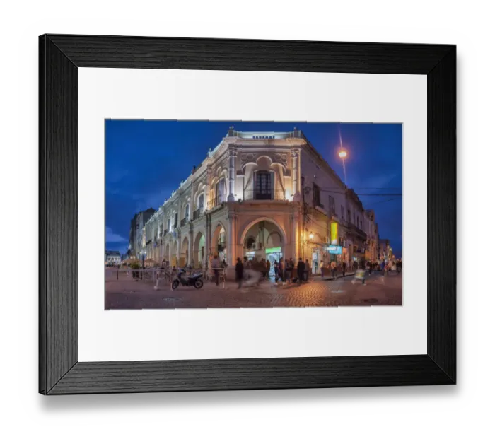 Framed Print : Colonial-style building in Plaza 9 de Julio in the city of Salta at dusk, Argentina Framed Print : Colonial-style building in Plaza 9 de Julio in the city of Salta at dusk, Argentina