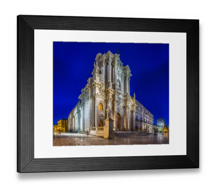 Framed Print : Syracuse Cathedral and Archbishops Palace in Syracuse at dusk - Sicily, Italy Framed Print : Syracuse Cathedral and Archbishops Palace in Syracuse at dusk - Sicily, Italy