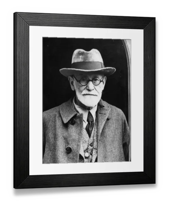 Framed Print : Old Freud. 7th June 1938: Austrian physician and founder of psychoanalysis, Sigmund Freud Framed Print : Old Freud. 7th June 1938: Austrian physician and founder of psychoanalysis, Sigmund Freud