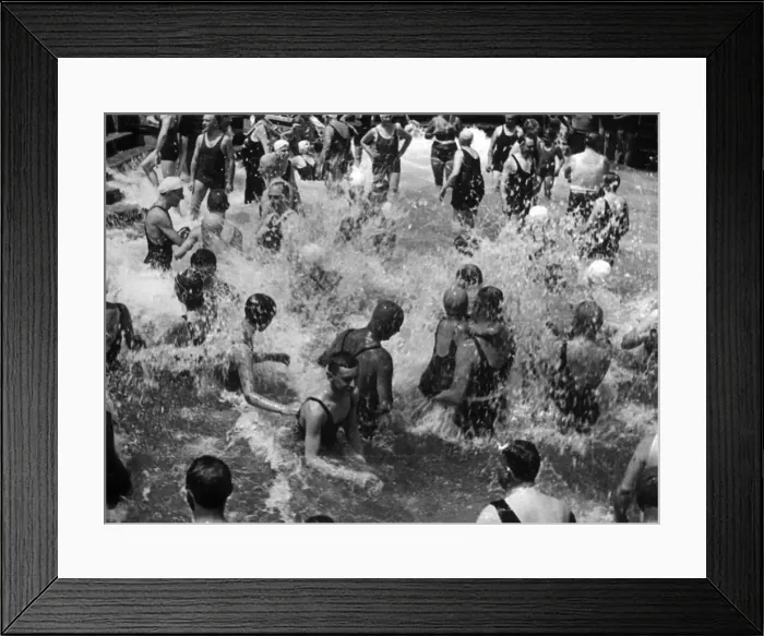 Framed Print : Wet And Wild Framed Print : Wet And Wild