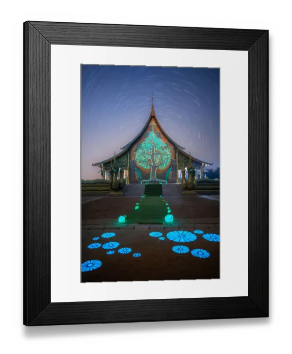 Framed Print : Star Trail over Wat Sirindhorn Wararam, Ubon Ratchathani, Thailand Framed Print : Star Trail over Wat Sirindhorn Wararam, Ubon Ratchathani, Thailand