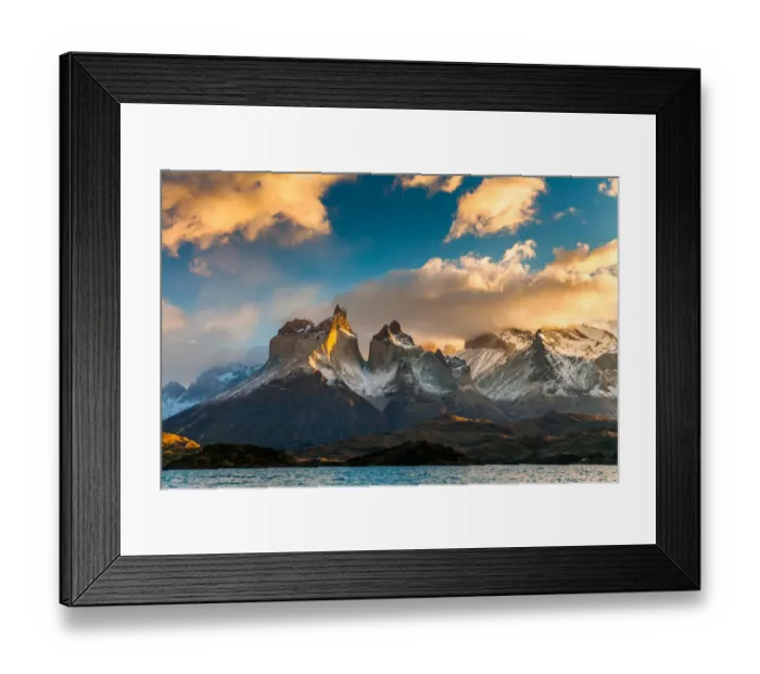 Framed Print : Dramatic dawn in Torres del Paine, Chile Framed Print : Dramatic dawn in Torres del Paine, Chile