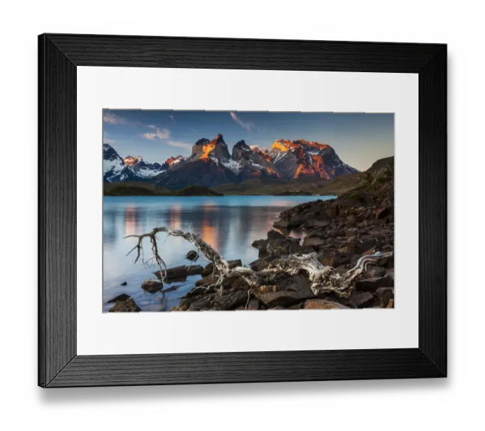 Framed Print : Sunset in Torres del Paine National Park, Chile Framed Print : Sunset in Torres del Paine National Park, Chile