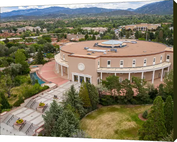 New Mexico State Capitol Building - The Roundhouse
