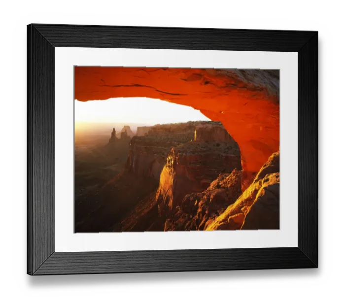 Framed Print : Mesa Arch desert overlook at sunrise Framed Print : Mesa Arch desert overlook at sunrise