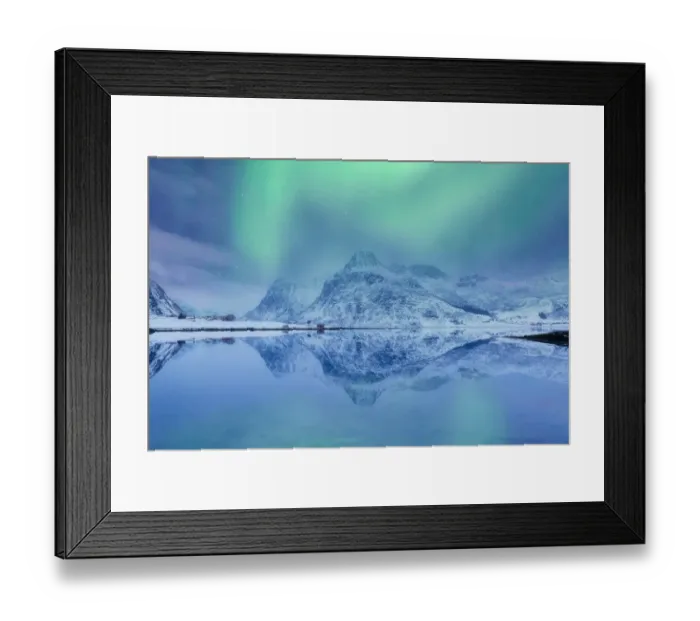 Framed Print : Lofoten Islands, Norway. Aurora Borealis over the lake and landscape mirroring Framed Print : Lofoten Islands, Norway. Aurora Borealis over the lake and landscape mirroring