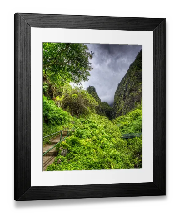Framed Print : Beautiful, Lush Green Iao Valley on Maui Framed Print : Beautiful, Lush Green Iao Valley on Maui