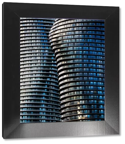 Sculptural 'Marilyn Monroe'Towers