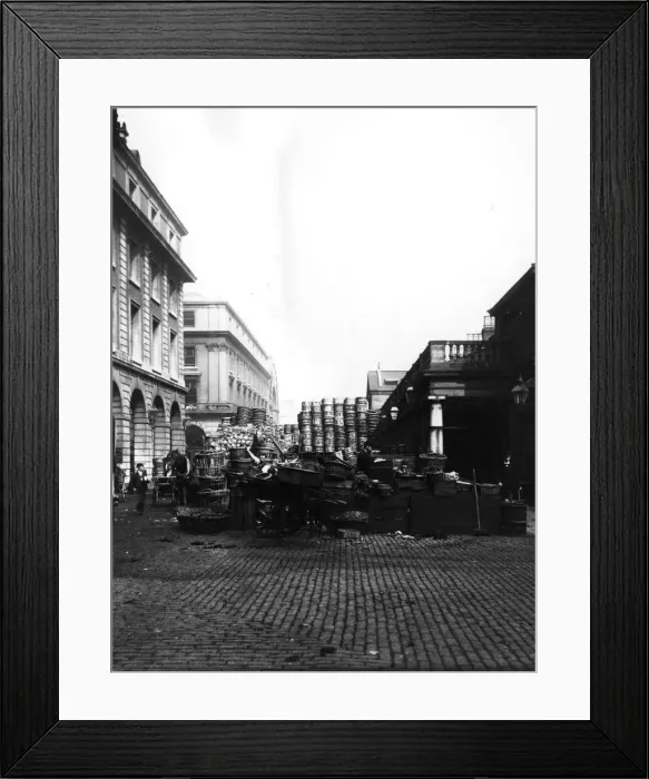 Framed Print : Covent Garden Framed Print : Covent Garden