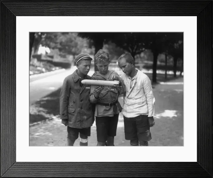 Framed Print : Model Zeppelin Framed Print : Model Zeppelin