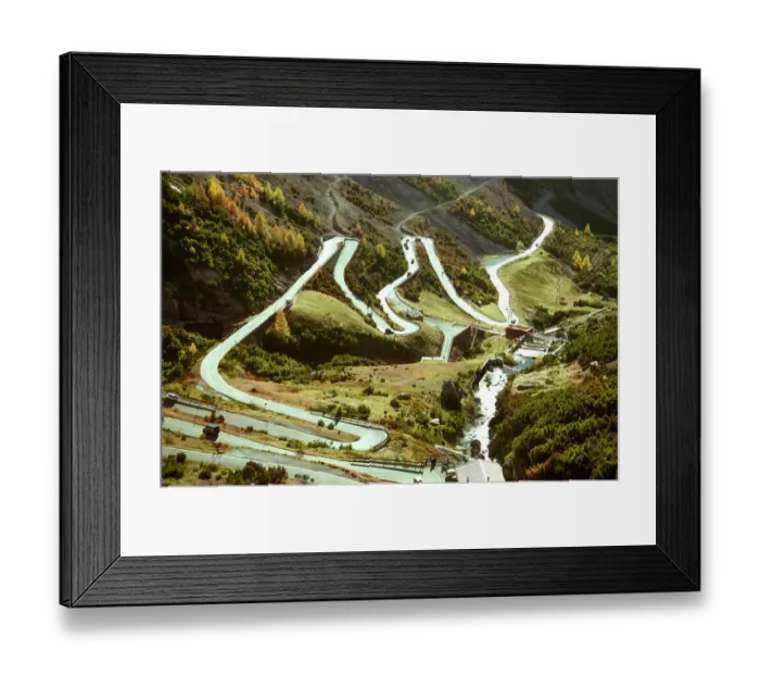 Framed Print : The road to Stelvio mountain pass, Lombardy Italy Framed Print : The road to Stelvio mountain pass, Lombardy Italy