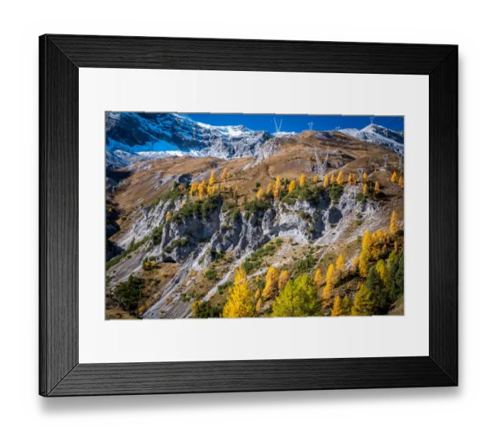 Framed Print : Panoramic autumn scene of the Ortlergruppe in Val Venosta, Alto Adige