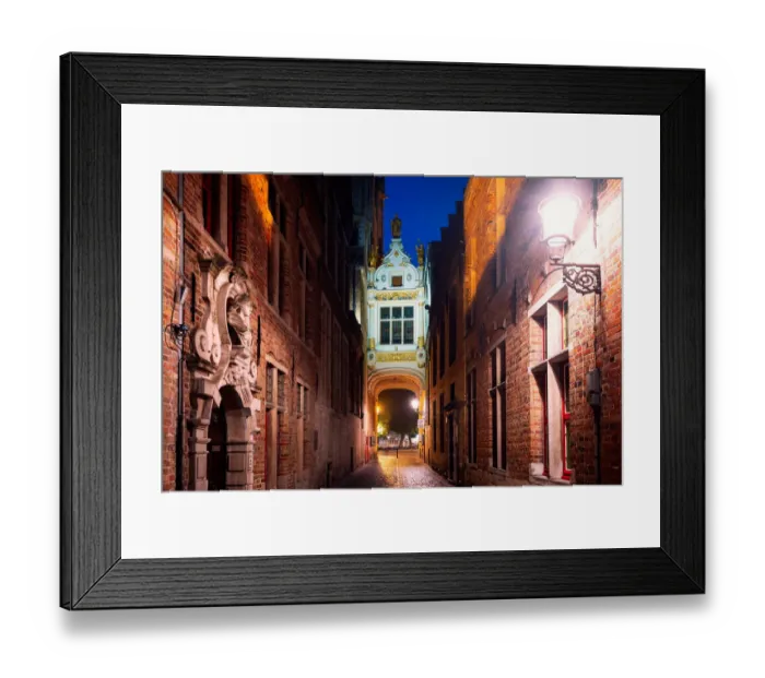 Framed Print : CallejAon del Asno Ciego, Bruges, Flanders, Belgium Framed Print : CallejAon del Asno Ciego, Bruges, Flanders, Belgium