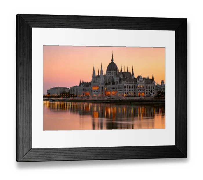 Framed Print : Hungarian Parliament Building, OrszAaghAaz, Budapest Framed Print : Hungarian Parliament Building, OrszAaghAaz, Budapest
