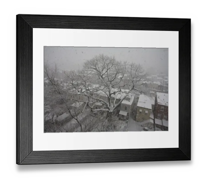 Framed Print : Snowy day in New York Framed Print : Snowy day in New York