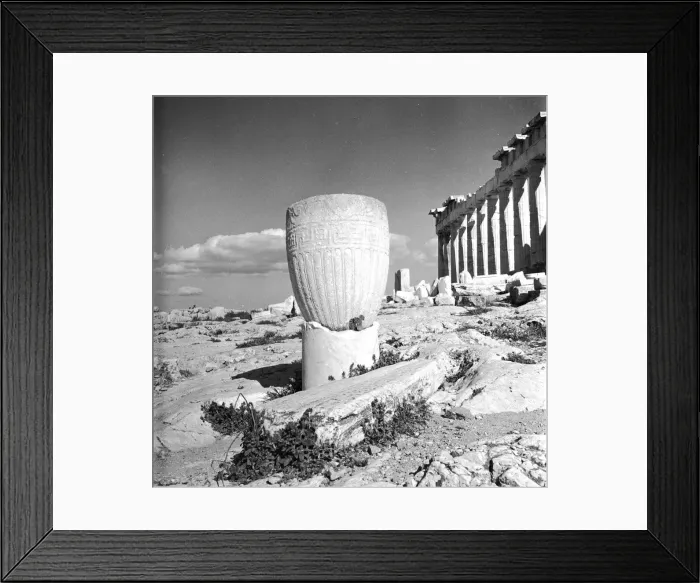 Framed Print : Ancient Urn Framed Print : Ancient Urn