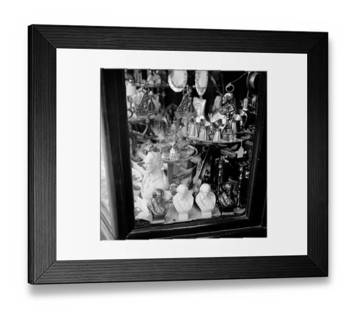 Framed Print : Shakespearian Gifts Framed Print : Shakespearian Gifts