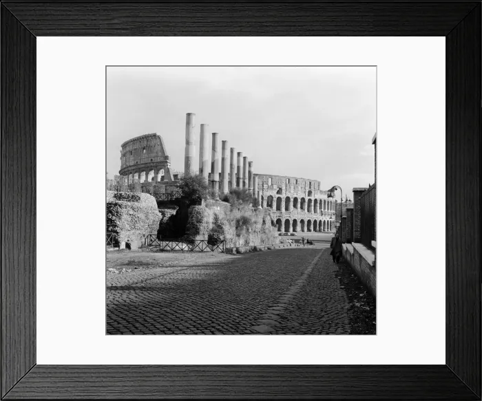 Framed Print : The Colosseum Framed Print : The Colosseum