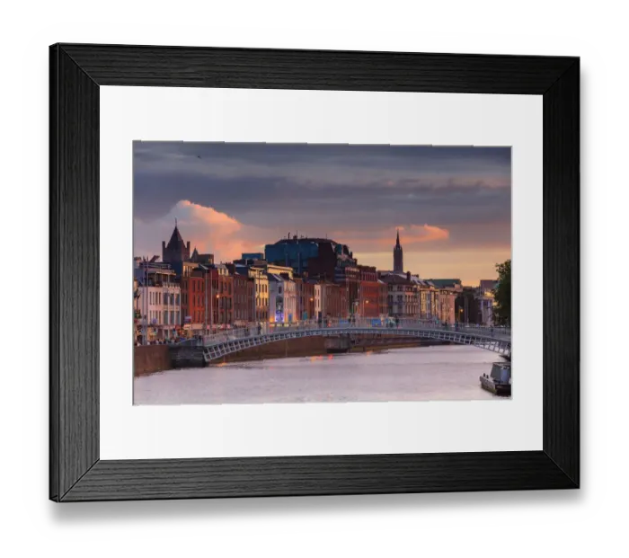 Framed Print : Half Penny Bridge, Dublin Framed Print : Half Penny Bridge, Dublin