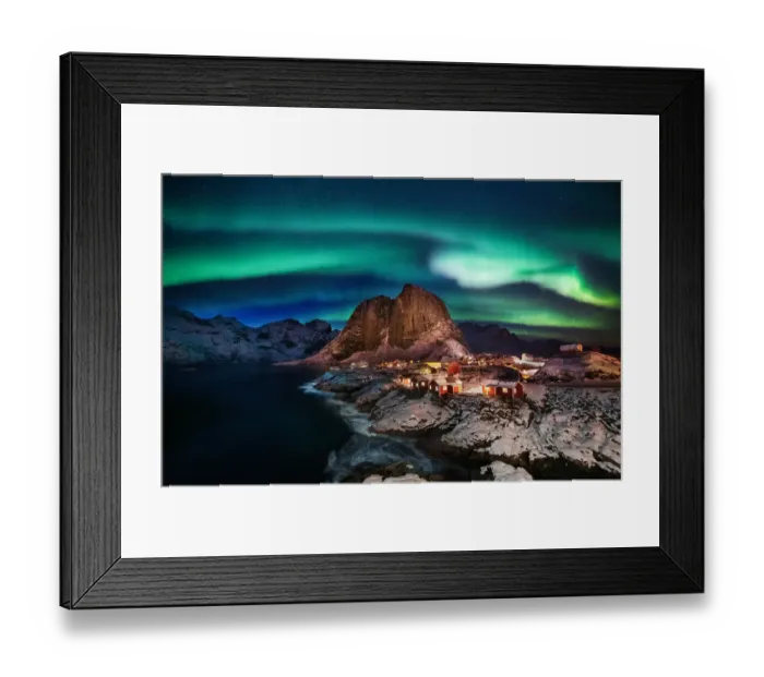 Framed Print : Aurora borealis over Hamnoy in Norway Framed Print : Aurora borealis over Hamnoy in Norway