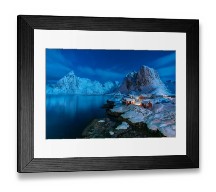 Framed Print : Winter landscape at night in Hamnoy, Lofoten Islands, Norway Framed Print : Winter landscape at night in Hamnoy, Lofoten Islands, Norway