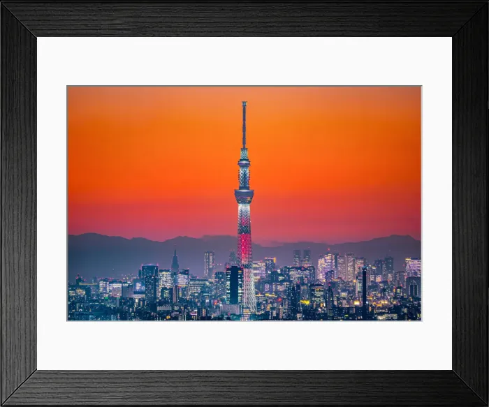Framed Print : Tokyo Skytree in Orange Twilgiht Sky Framed Print : Tokyo Skytree in Orange Twilgiht Sky