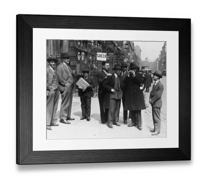 Framed Print : Jewellers. May 1929: Jewellers examining precious stones in Londons Hatton Garden Framed Print : Jewellers. May 1929: Jewellers examining precious stones in Londons Hatton Garden