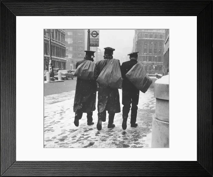 Framed Print : Winter Postmen Framed Print : Winter Postmen