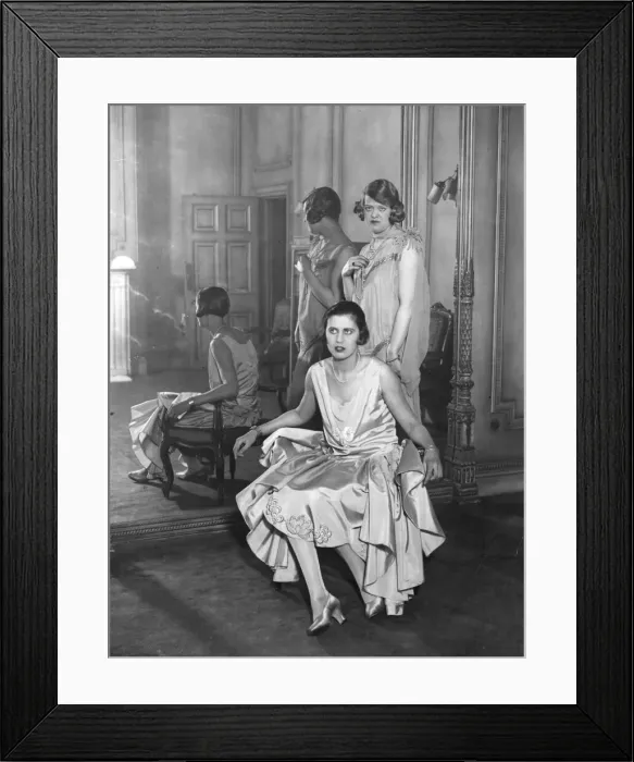 Framed Print : Fashion Models Framed Print : Fashion Models