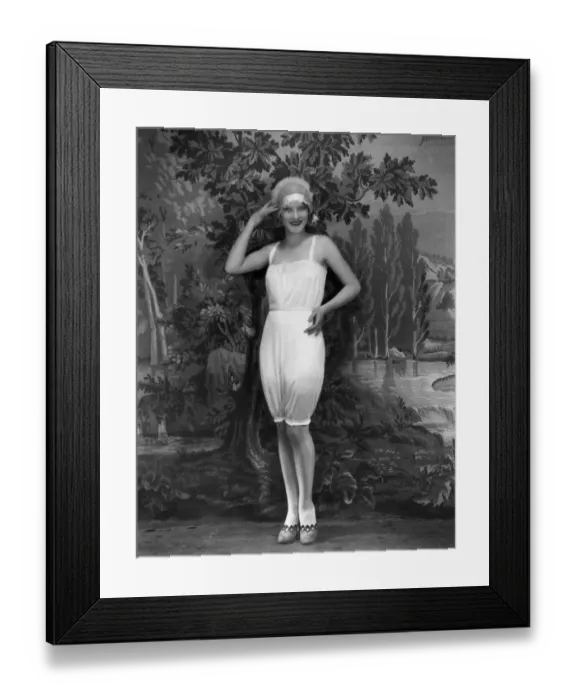 Framed Print : 1920s Fashion