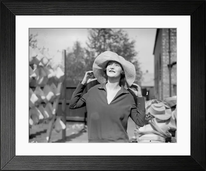 Framed Print : Does It Suit Me ? Framed Print : Does It Suit Me ?